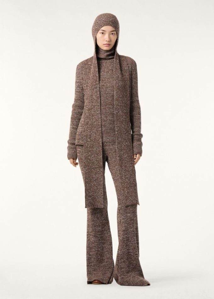 Banff Turtleneck Banff Turtleneck