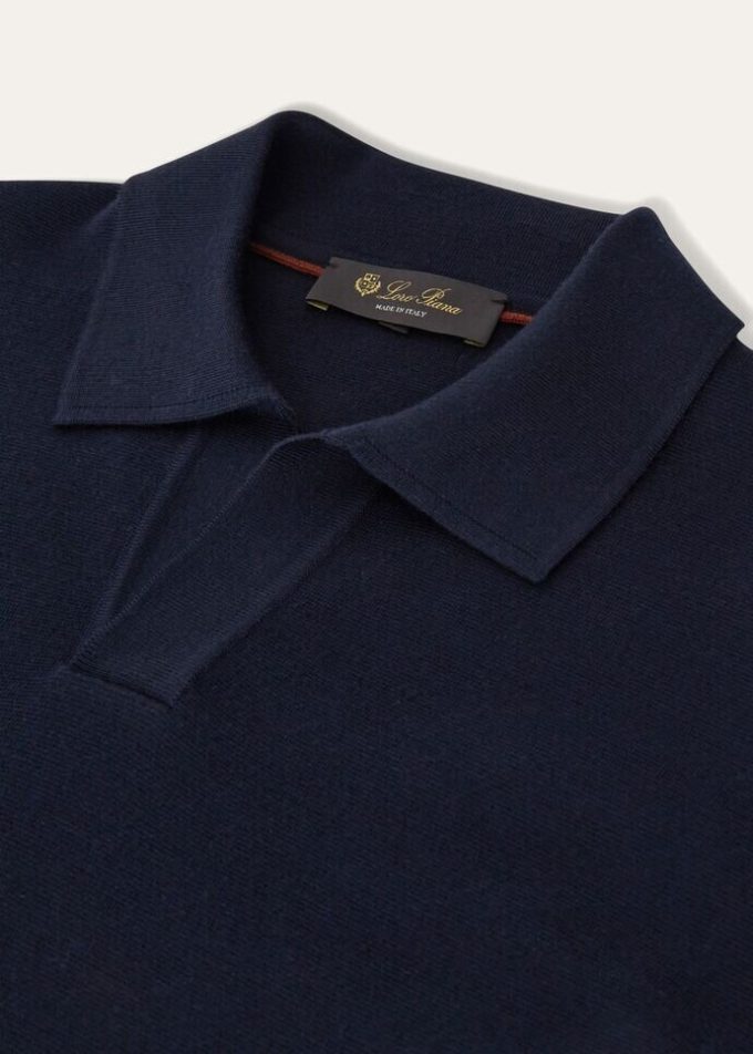 Buttonless Polo-shirt