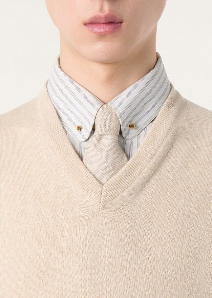 Classic V-Neck Classic V-Neck