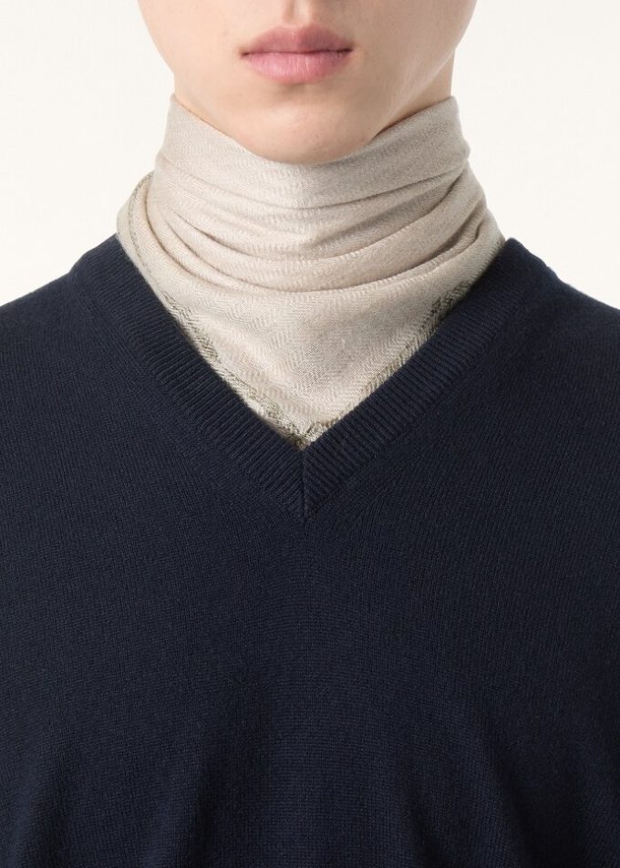 Classic V-Neck Classic V-Neck
