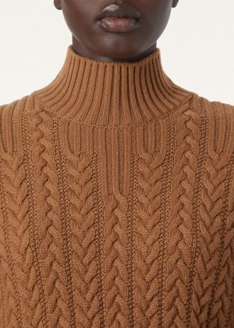 Coste Turtleneck