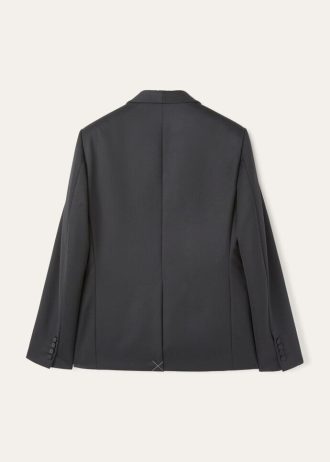Daniel Suit Daniel Suit