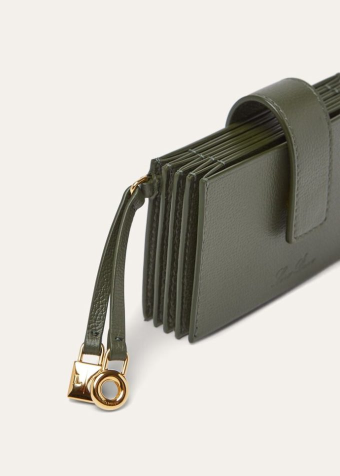 Extra Cardholder Extra Cardholder