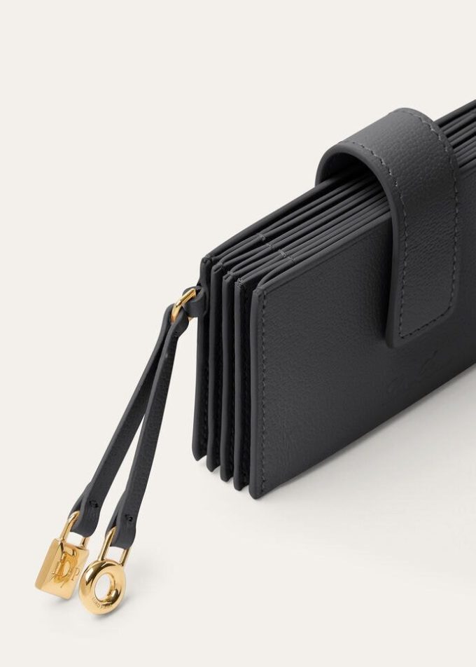 Extra Cardholder Extra Cardholder