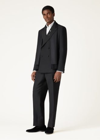 International Suit International Suit