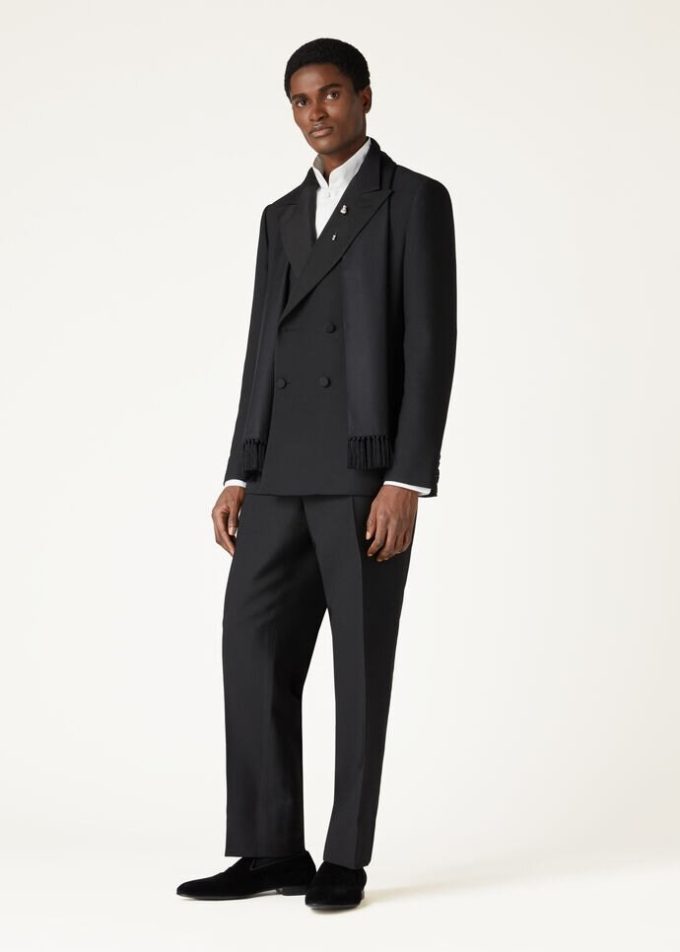 International Suit International Suit