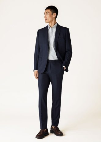 International Suit International Suit