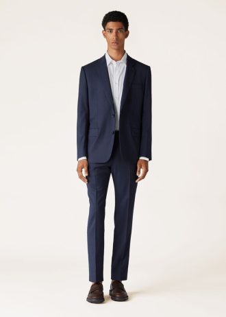 International Suit International Suit