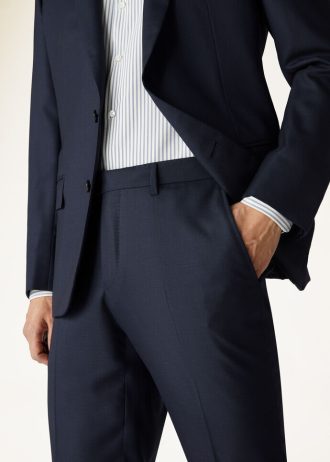 International Suit International Suit