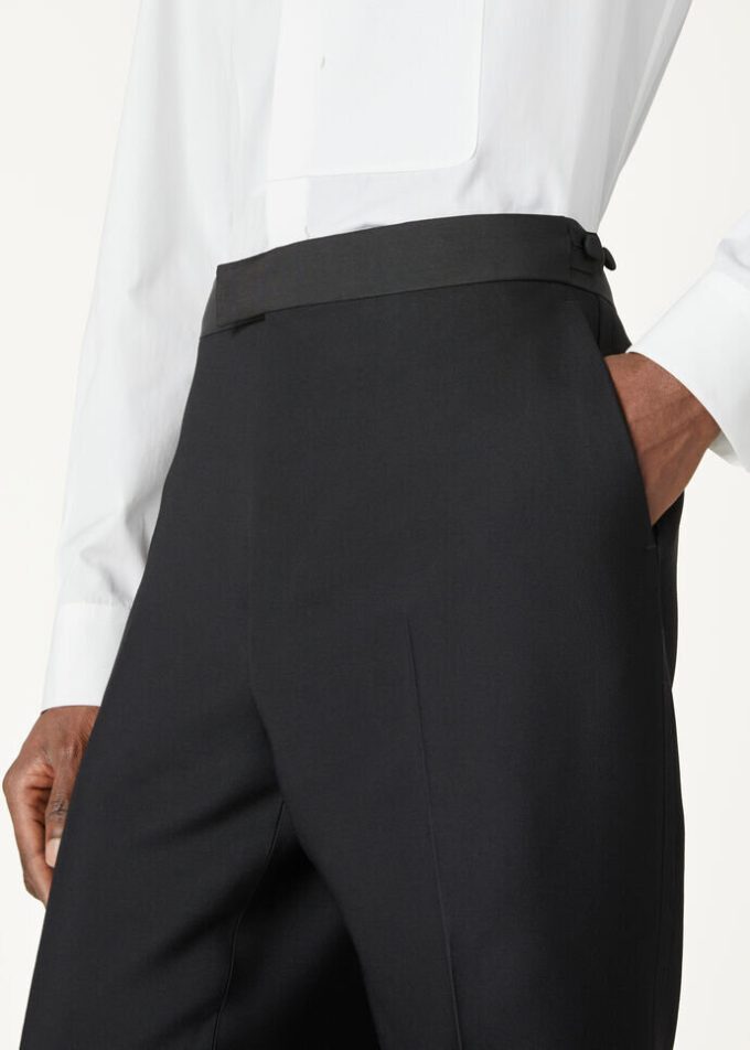 International Suit International Suit