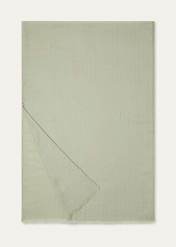 Maxi Crest Stole Maxi Crest Stole