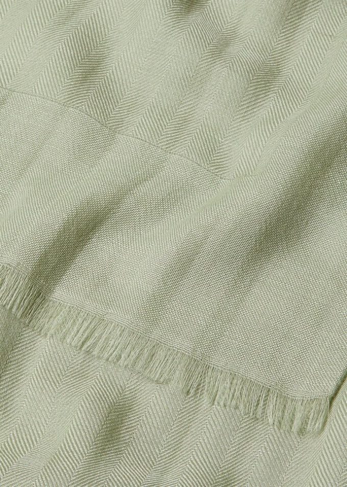 Maxi Crest Stole Maxi Crest Stole