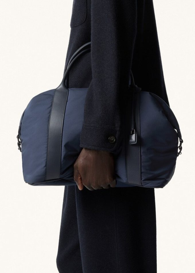 Medium Wind Duffle Bag Medium Wind Duffle Bag