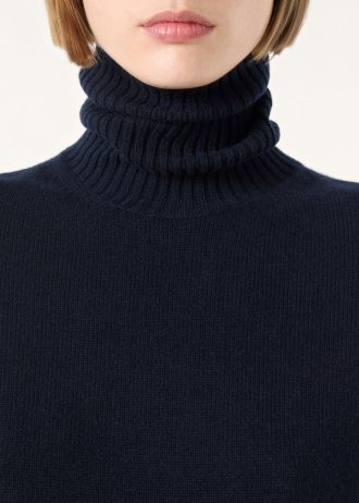 Parksville Turtleneck Parksville Turtleneck