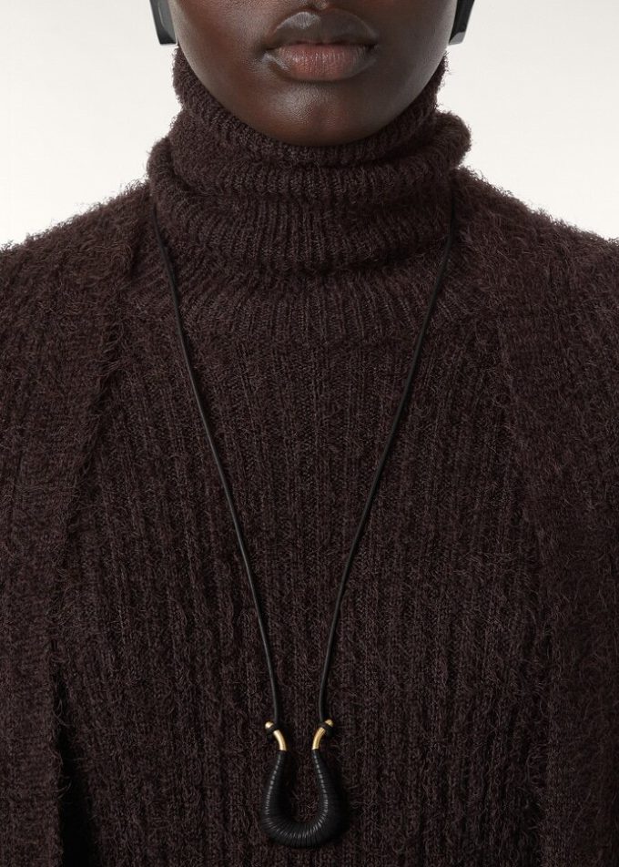 Peruvian Lily Turtleneck Peruvian Lily Turtleneck