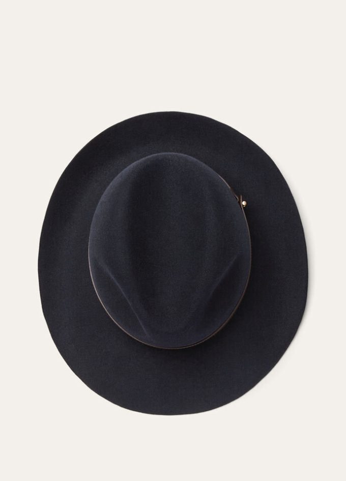 Pier Hat Pier Hat