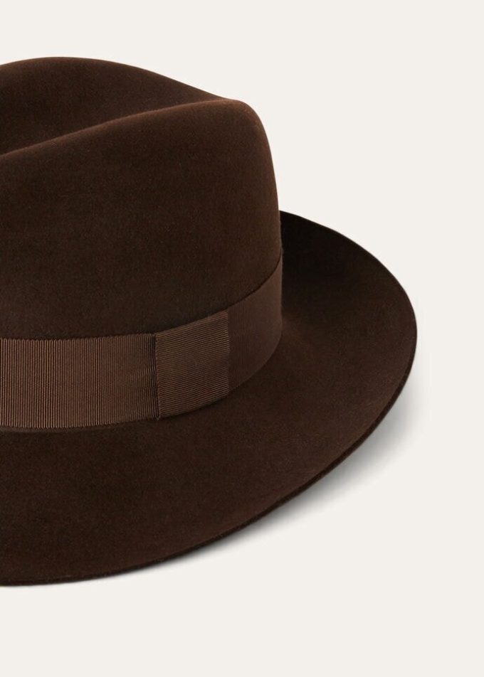 Pier Hat Pier Hat