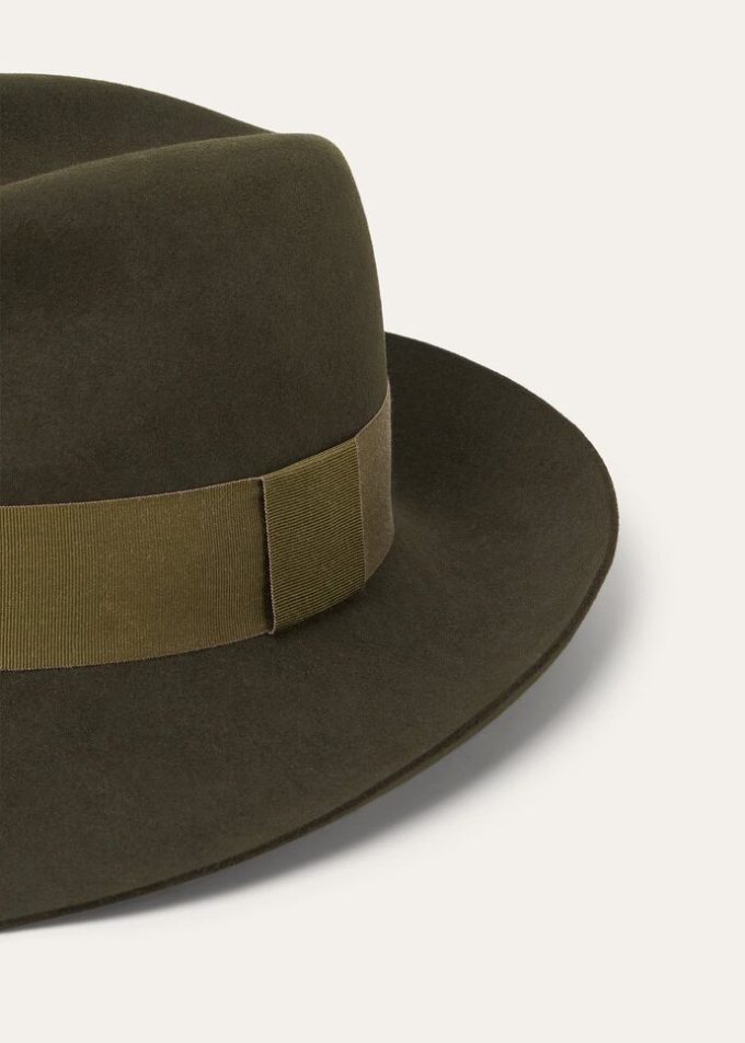 Pier Hat Pier Hat