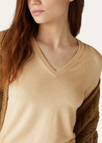 V-Neck V-Neck